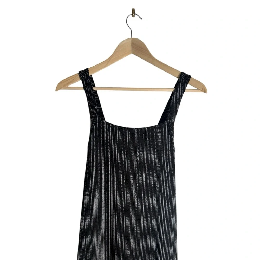 Athleta Arrival Maxi Dress Amara Stripe Black White Athleisure Size Medium - Picture 4 of 7